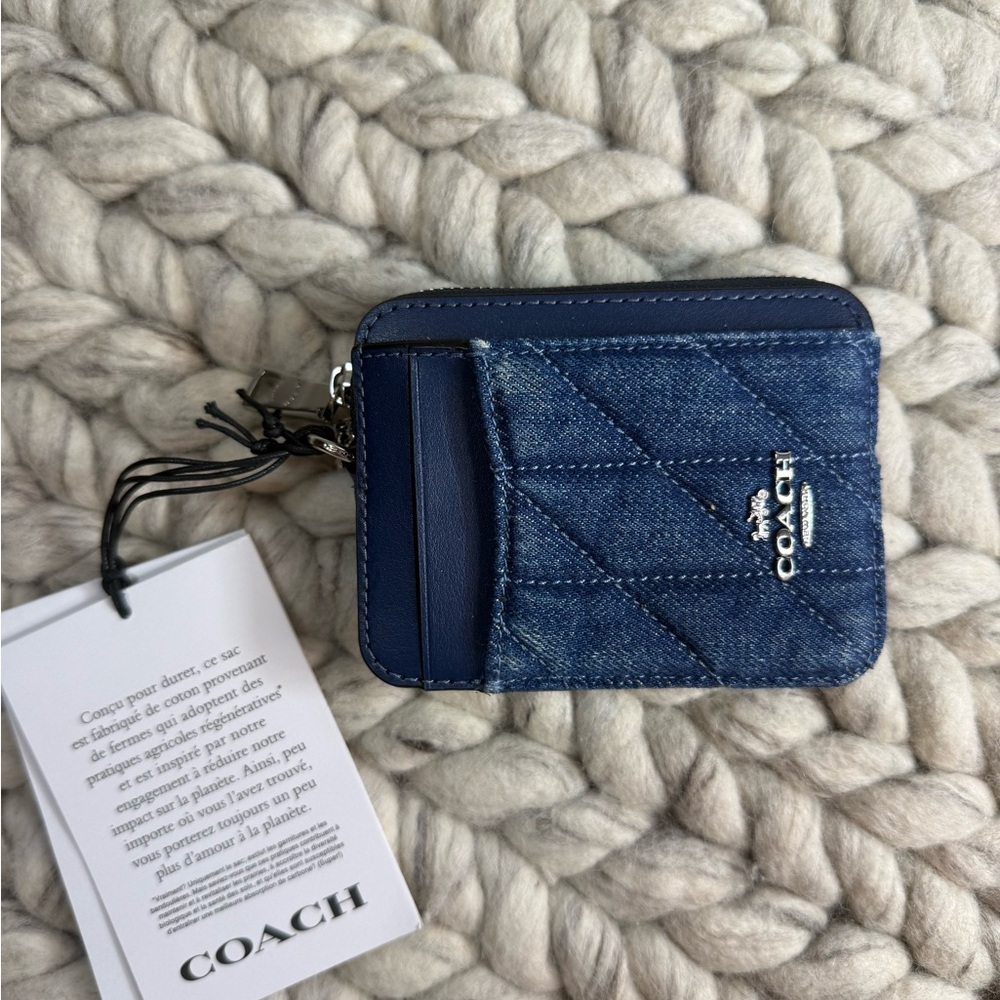 NWT Coach Outlet Zip Card Case With Quilting CAR26